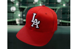 Casquette réglable rouge logo LA blanc